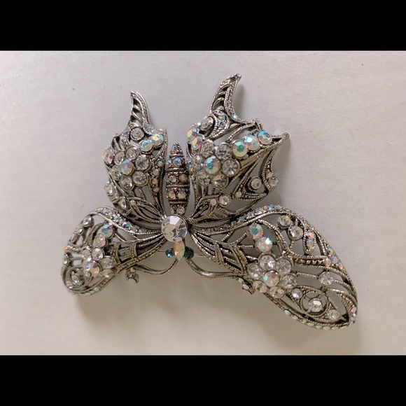 Vintage large sparkling butterfly brooch pin back - Picture 6 of 14